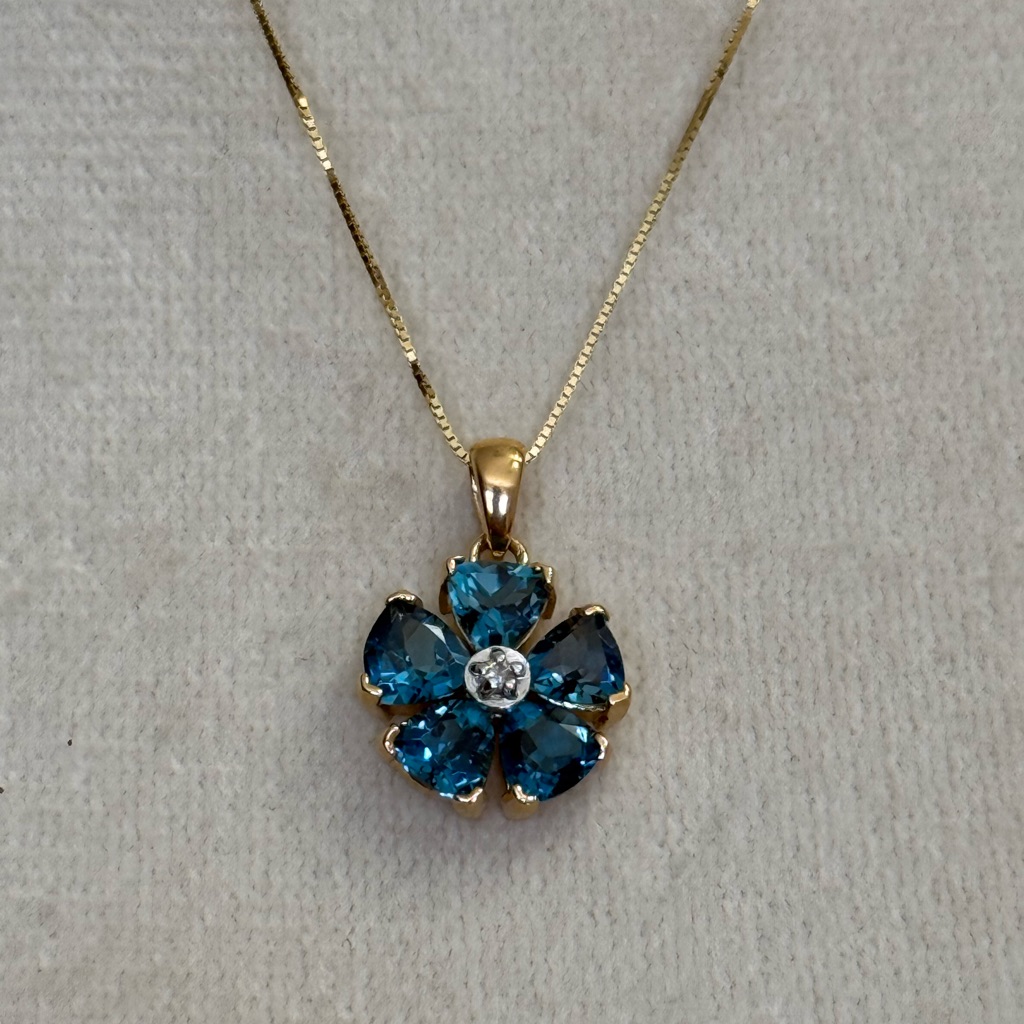 14k Gold And Blue Gemstone Flower Pendant Necklace